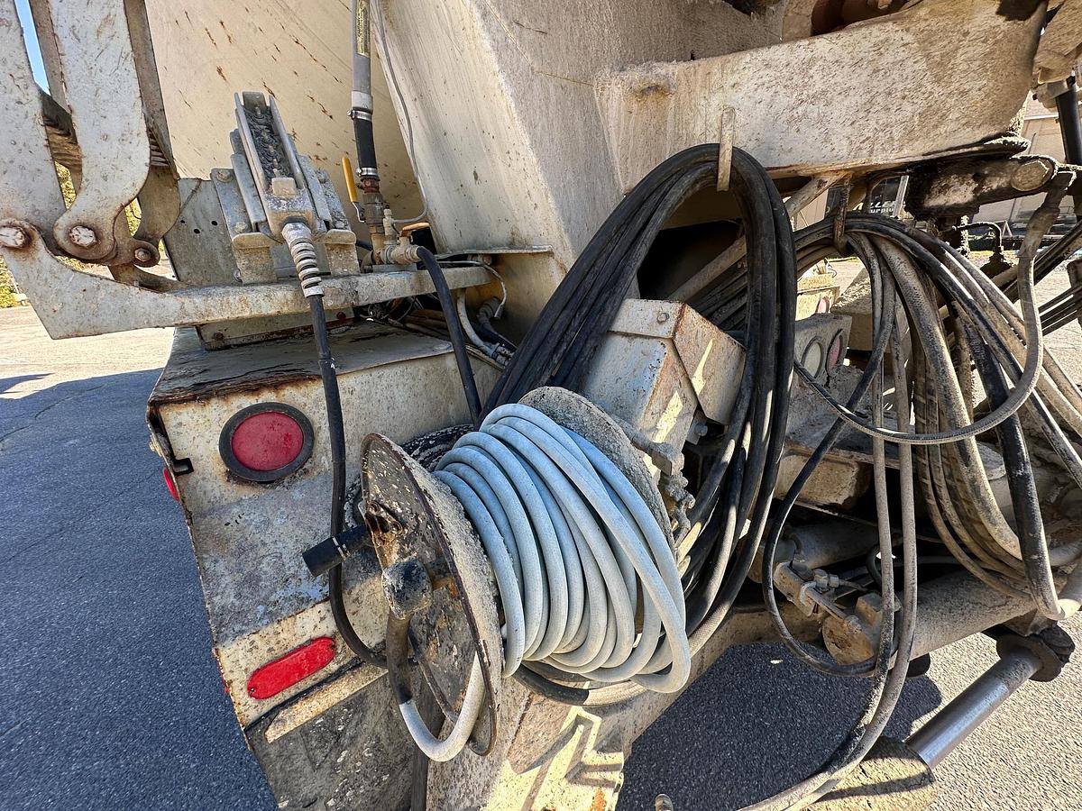 Used 2003 MACK DM690S