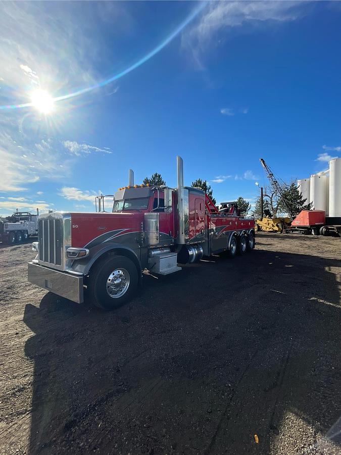 Used 2012 PETERBILT 389