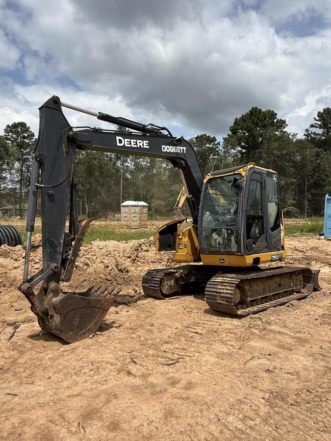 Used 2016 DEERE 75G