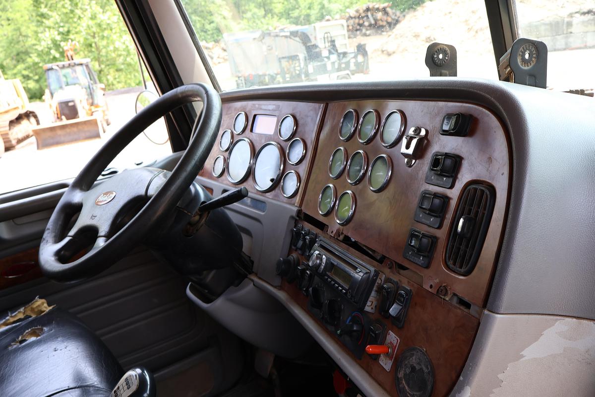 Used 2008 PETERBILT 388