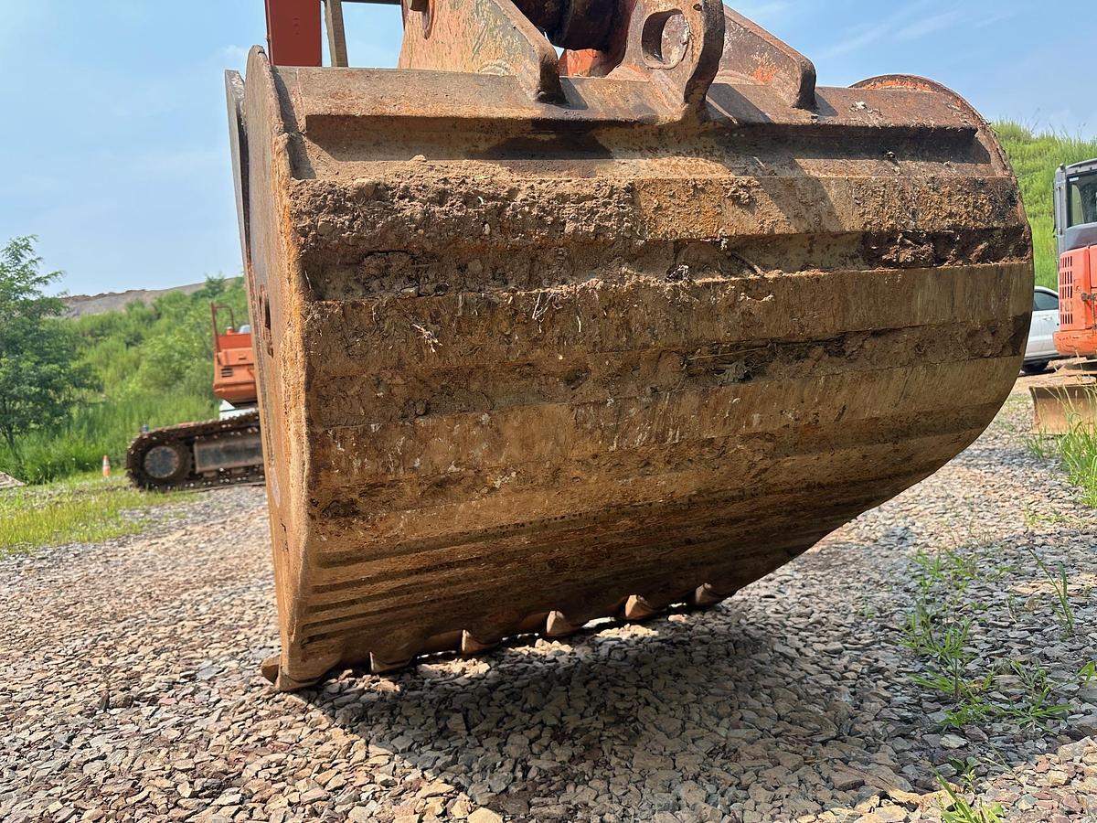 Used 1999 HITACHI EX330 LC-5 Demolition