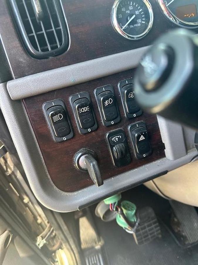 Used 2020 PETERBILT 389