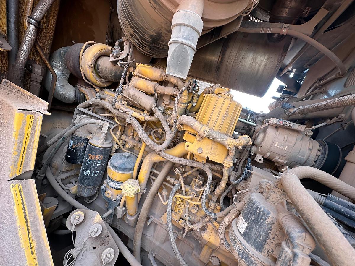 Used 2023 DEERE 744P