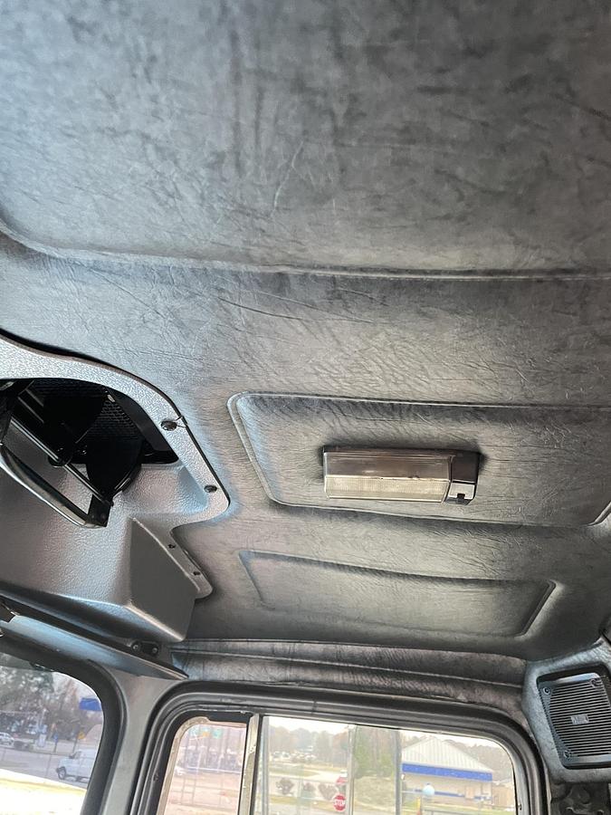 Used 2001 MACK RD688s Roll Off