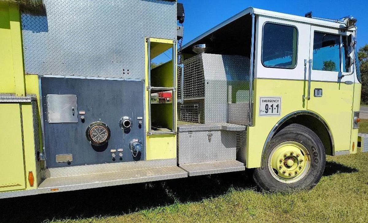 Used 1987 PIERCE Dash