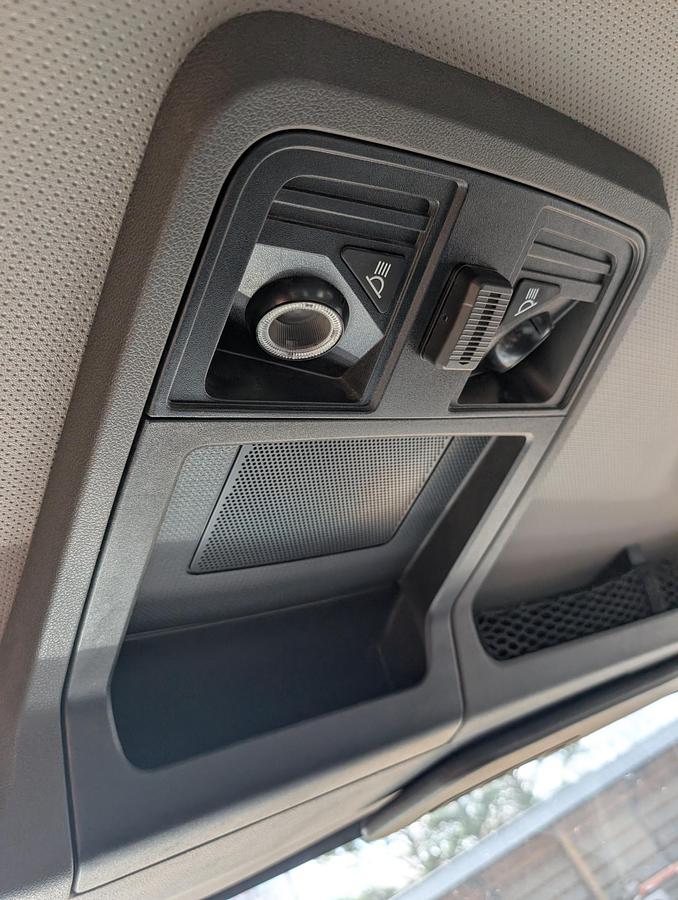 Used 2016 CATERPILLAR CT660S