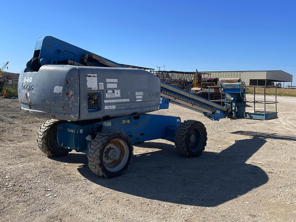 Used 2006 GENIE S-60