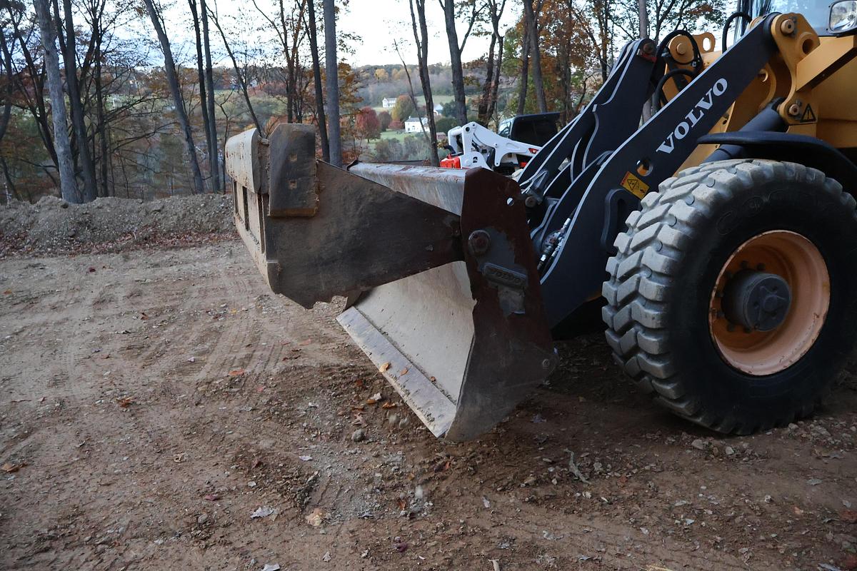 Used 2014 VOLVO L50G