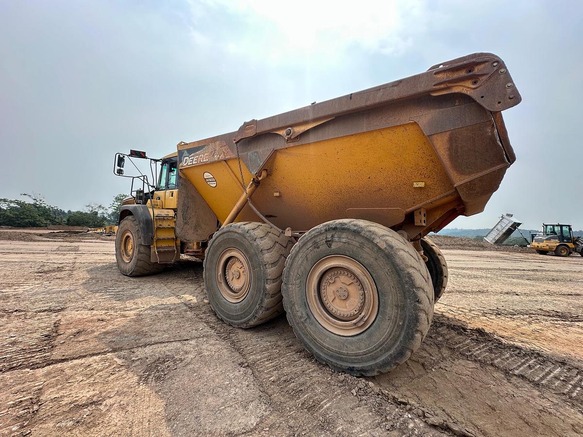 Used 2014 DEERE 460E Off Road Dump