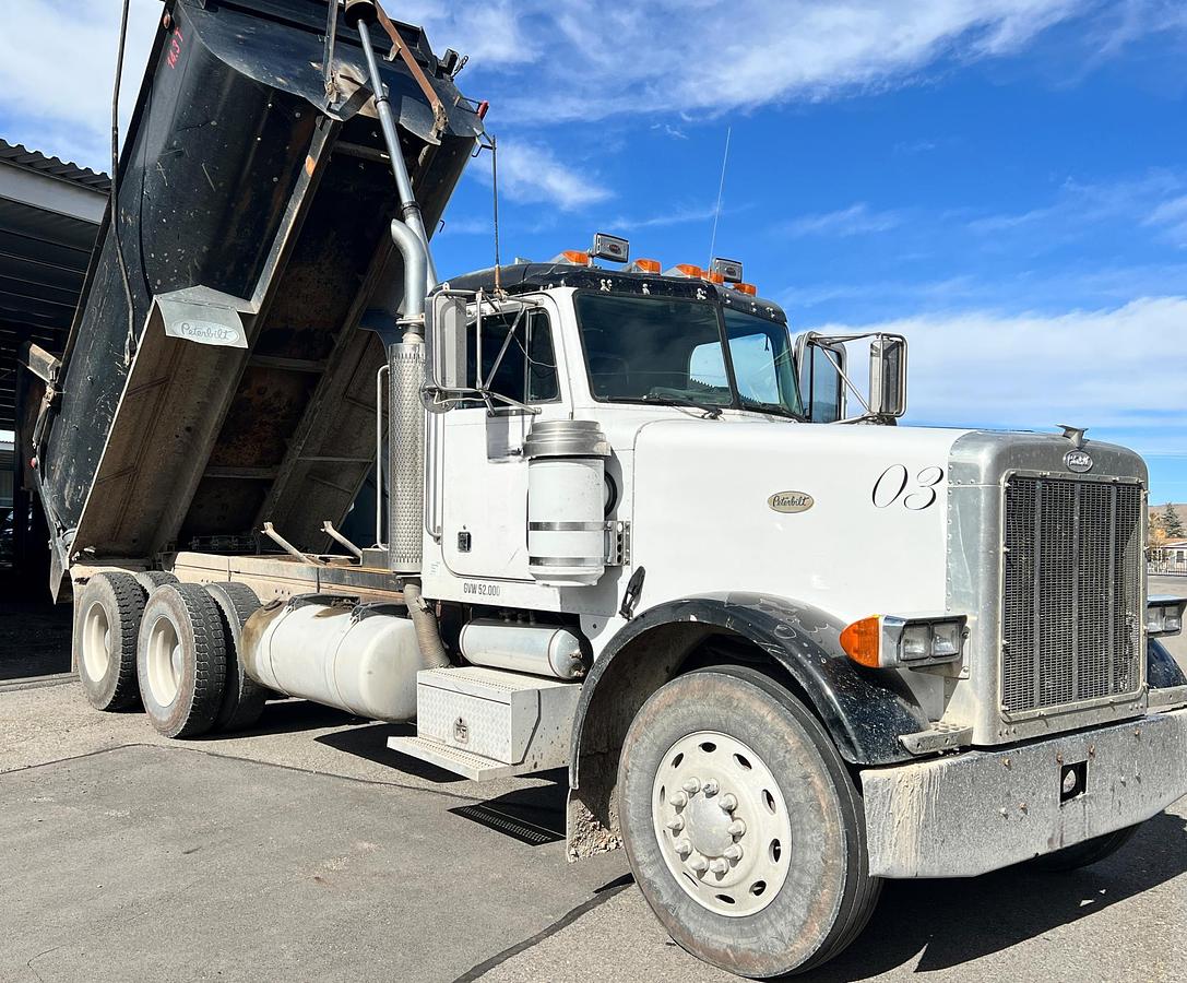 Used 2000 PETERBILT 357