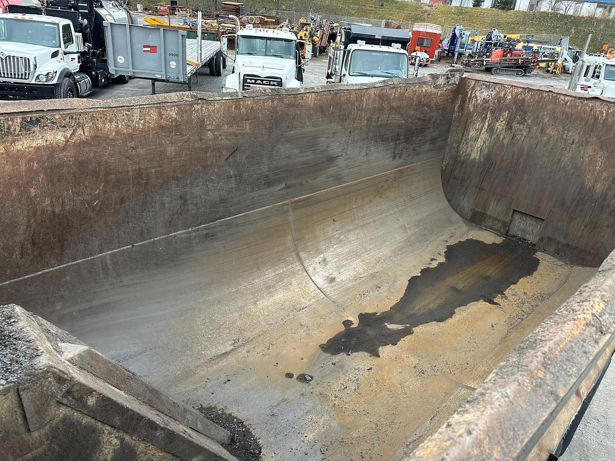 Used 2007 MACK CV713