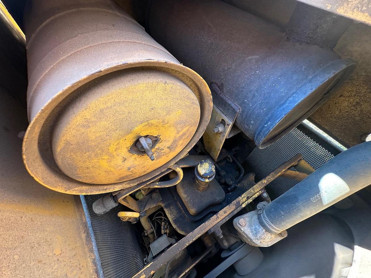 Used 1987 DEERE 450E