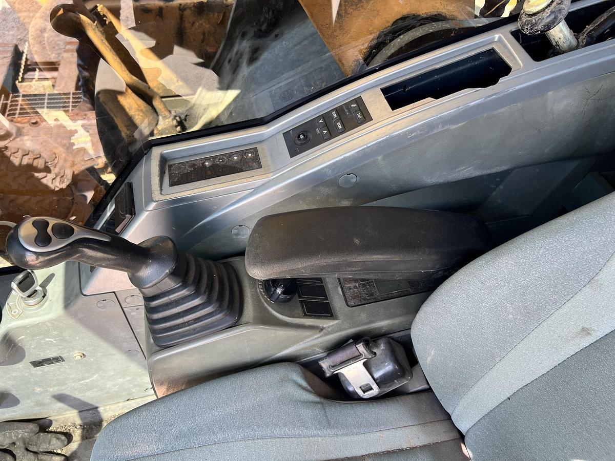 Used 2016 HYUNDAI ROBEX290LC-9