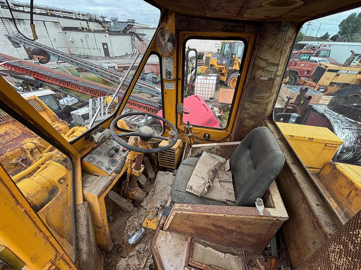 Used 1977 CATERPILLAR 980D