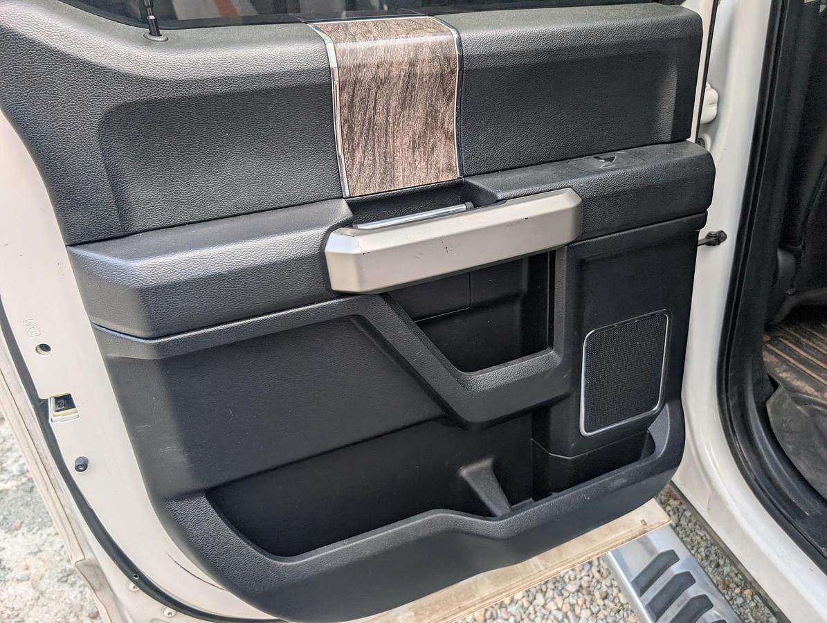 Used 2017 FORD F250 Lariat