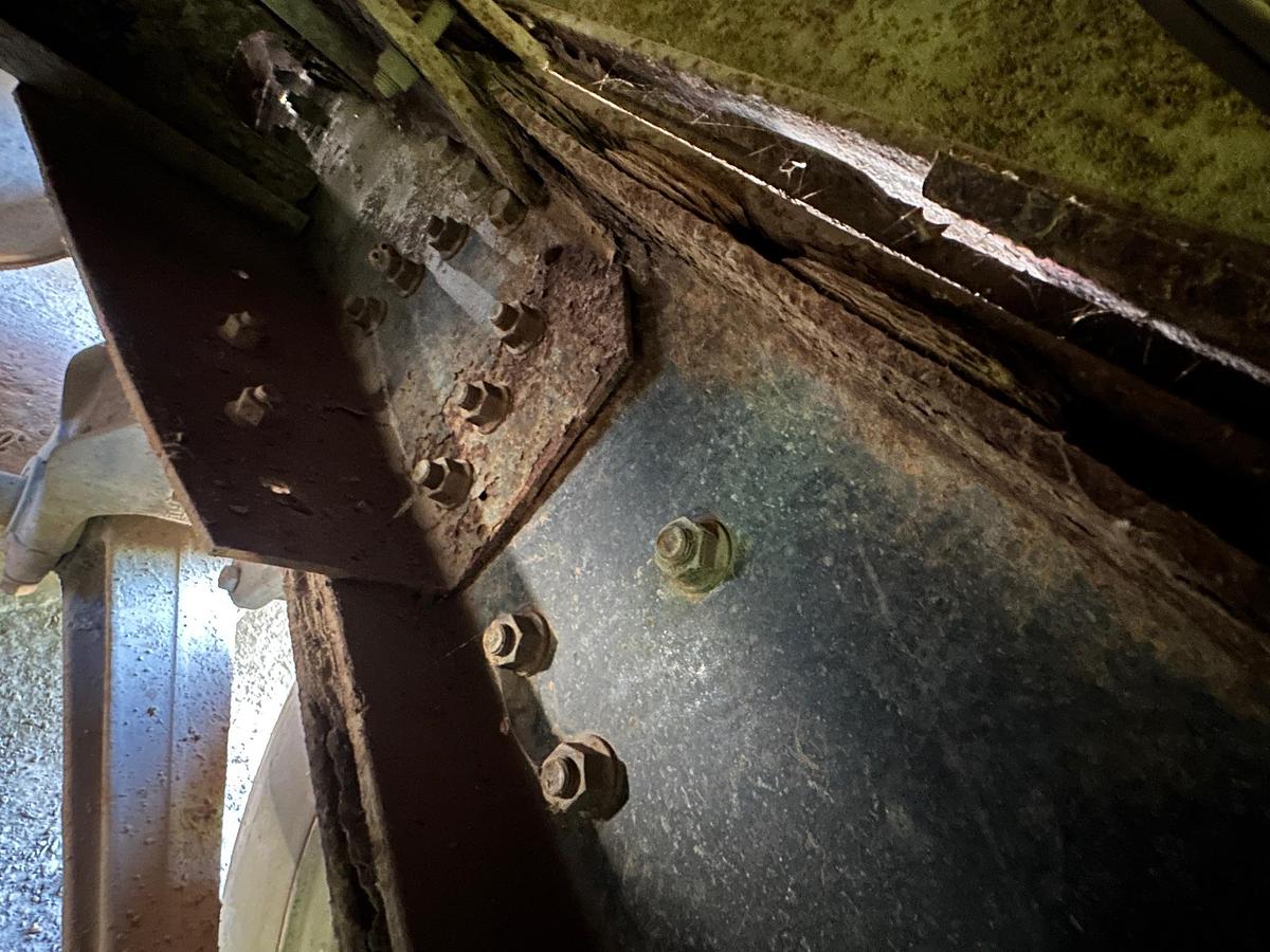 Used 1986 AUTOCAR DK64