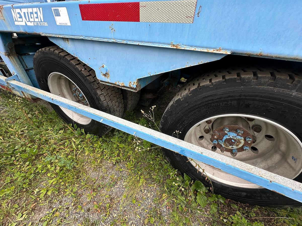 Used 2015 VOLVO VAH Auto Hauler