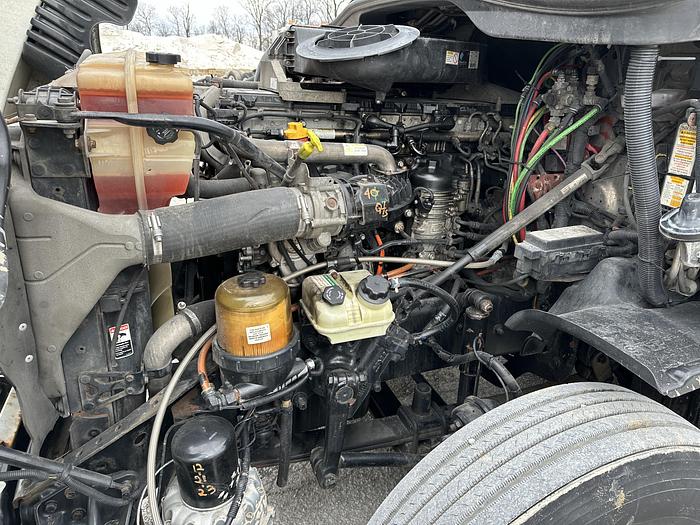 Used 2015 FREIGHTLINER Cascadia 125
