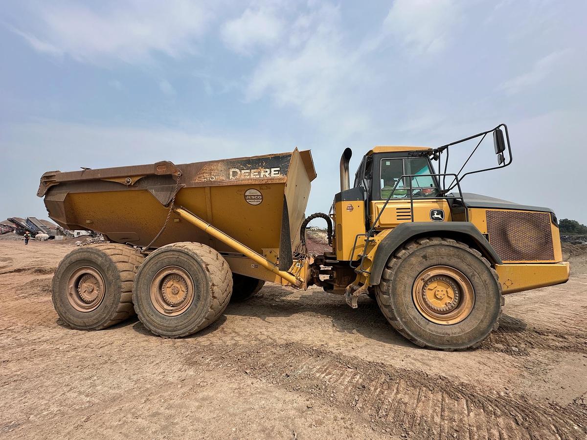 Used 2014 DEERE 460E Off Road Dump