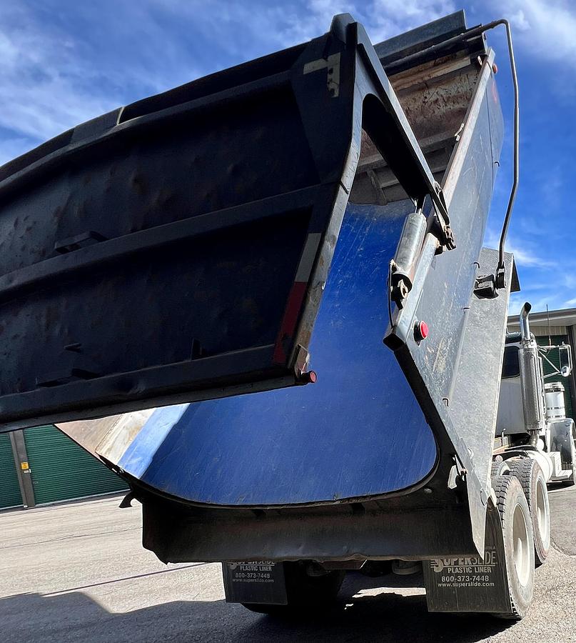 Used 2000 PETERBILT 357