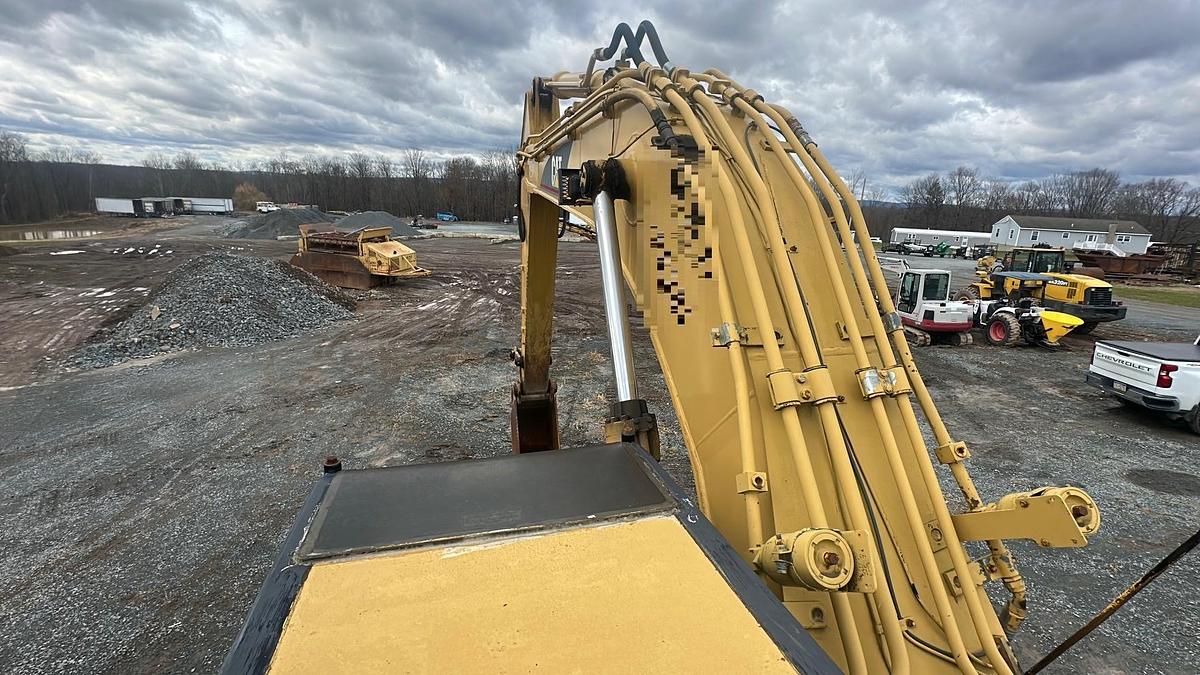 Used 1998 CATERPILLAR 330BL