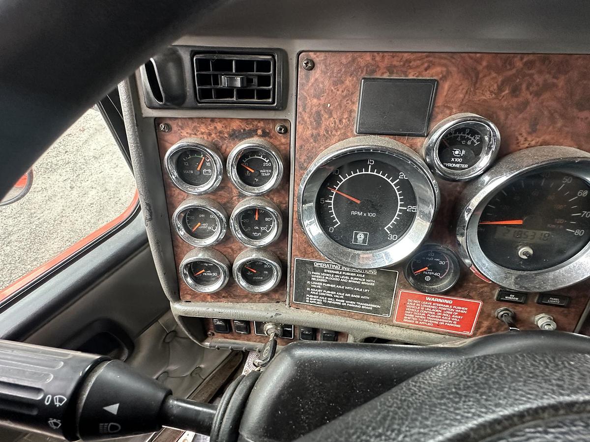 Used 2006 KENWORTH W900S