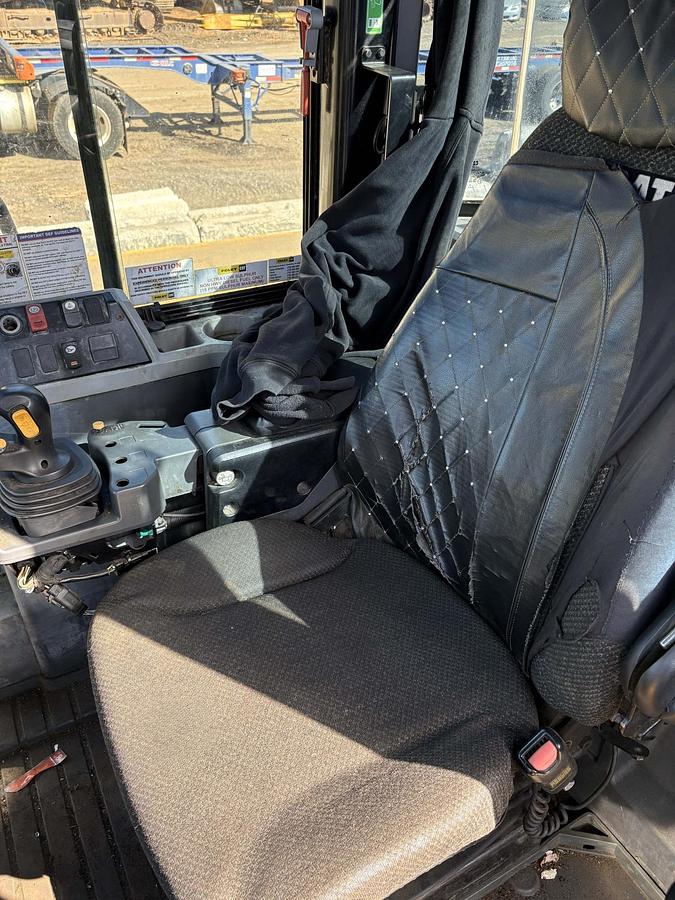 Used 2014 CATERPILLAR 950M