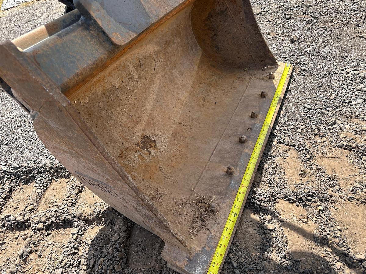 Used 2017 CATERPILLAR 305.5E2 CR