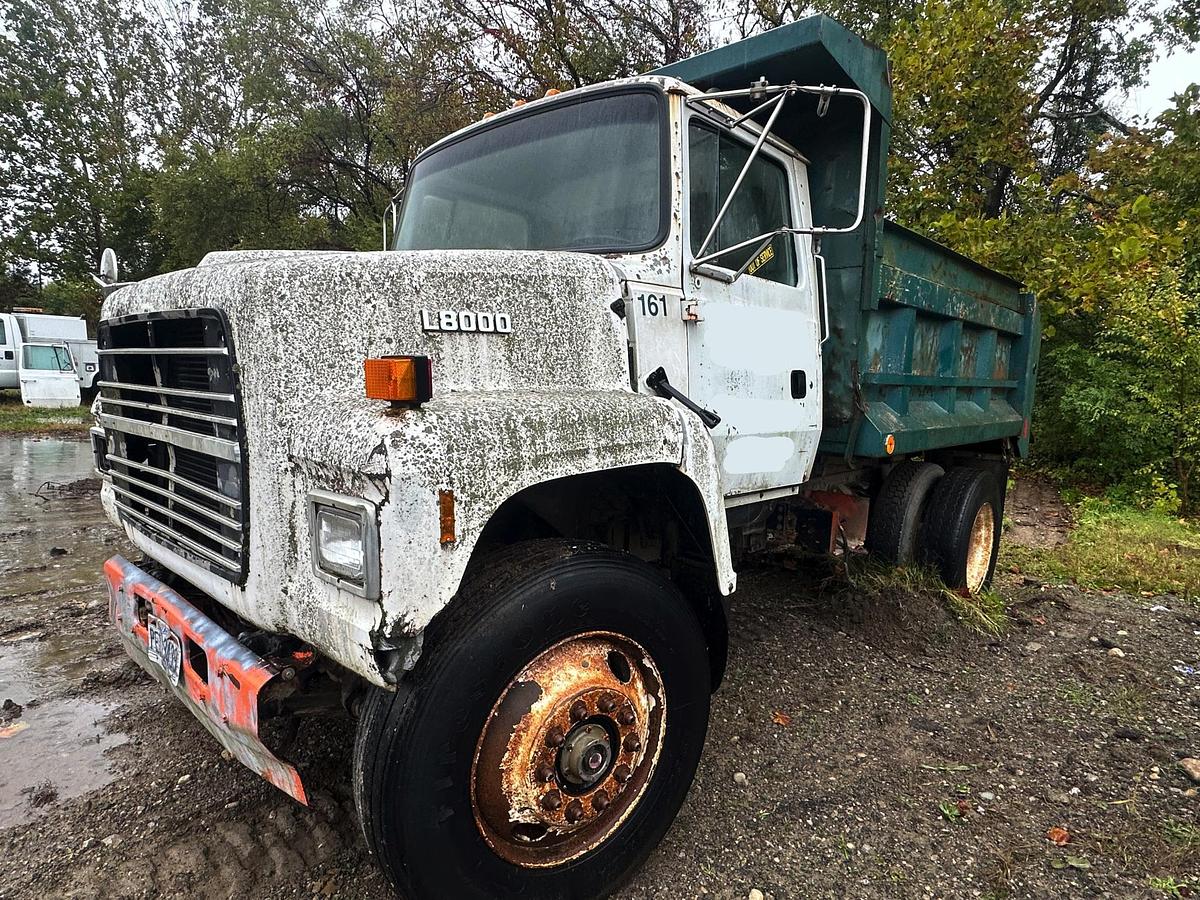Used 1995 FORD L8000