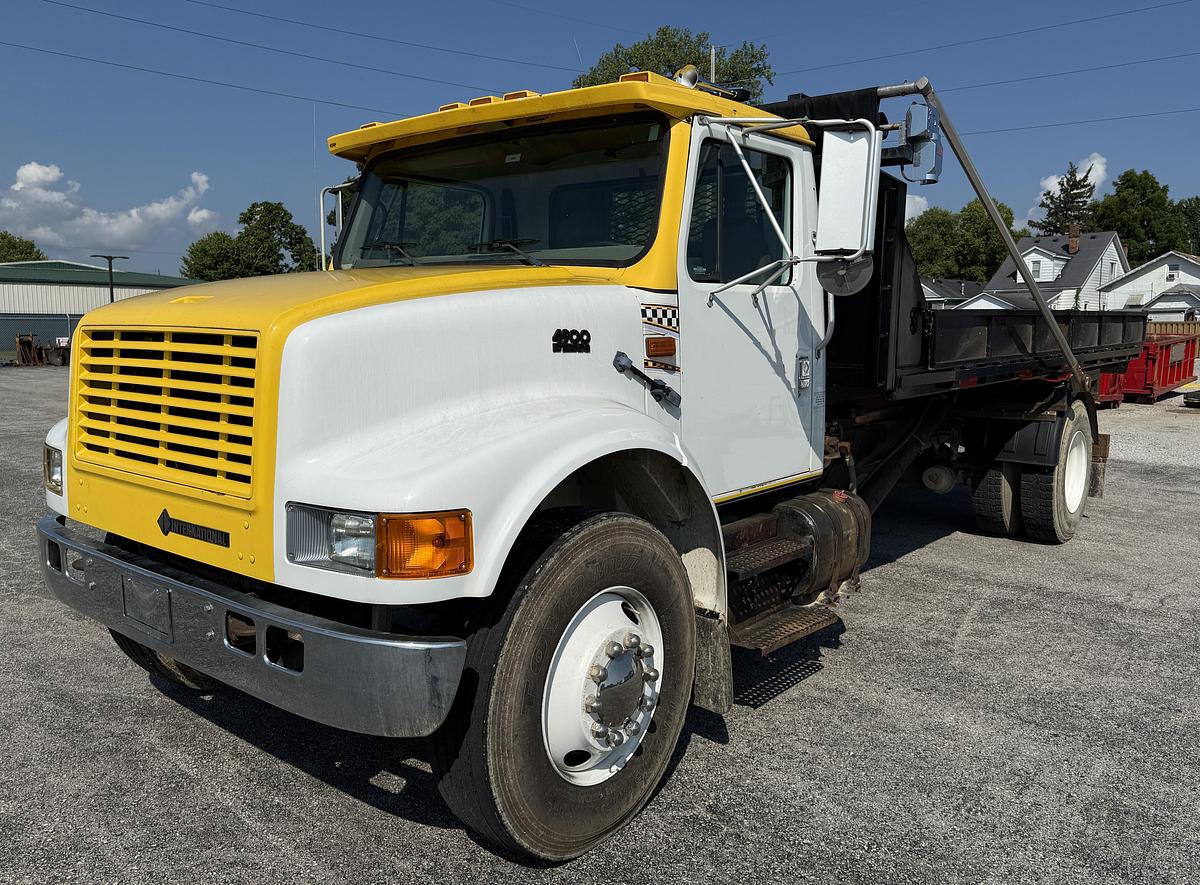 Used 1995 INTERNATIONAL 4900