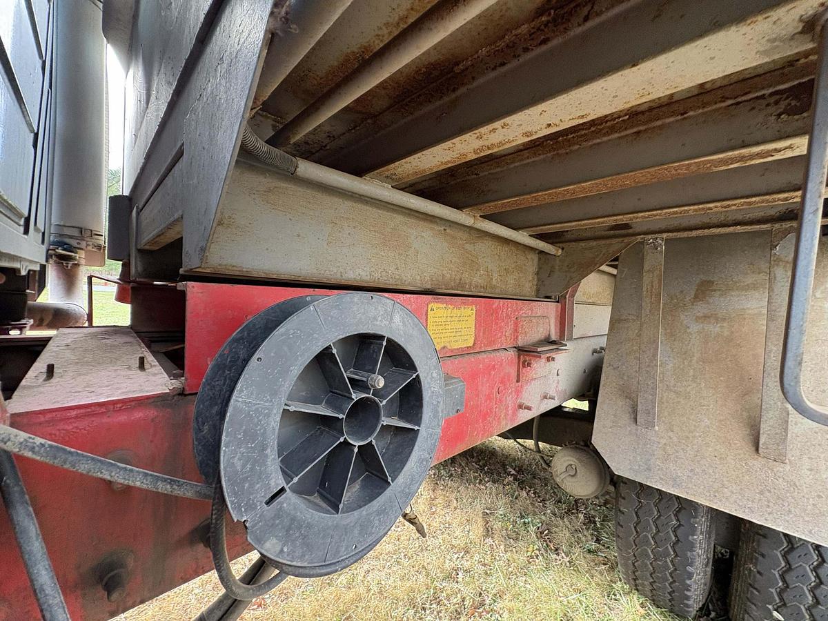 Used 2006 MACK Granite CV713