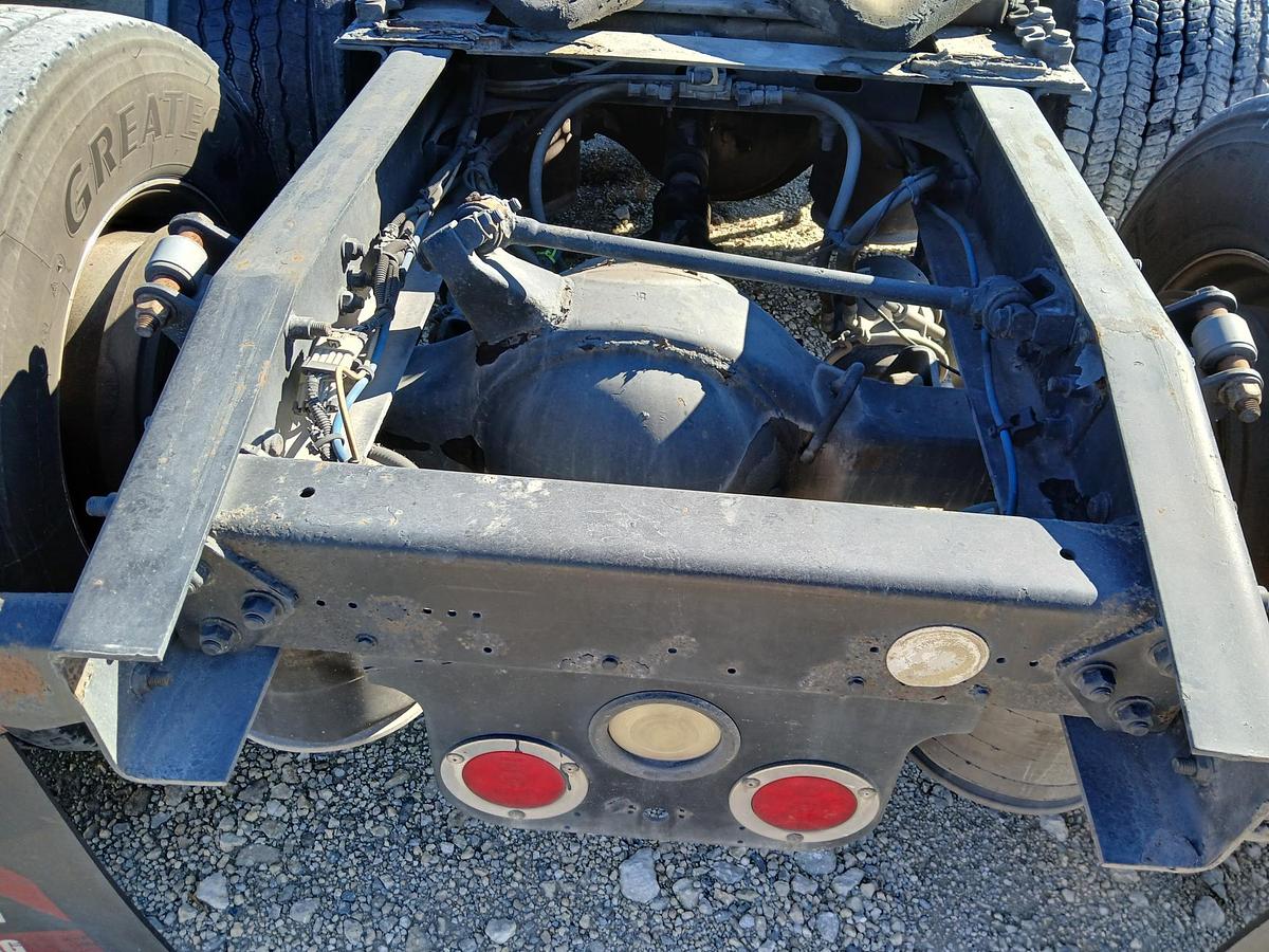 Used 2012 FREIGHTLINER Columbia