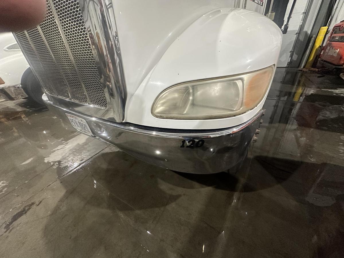 Used 2005 PETERBILT 335