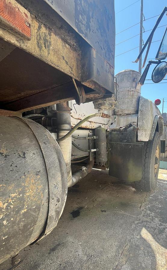 Used 1975 MACK DM686S