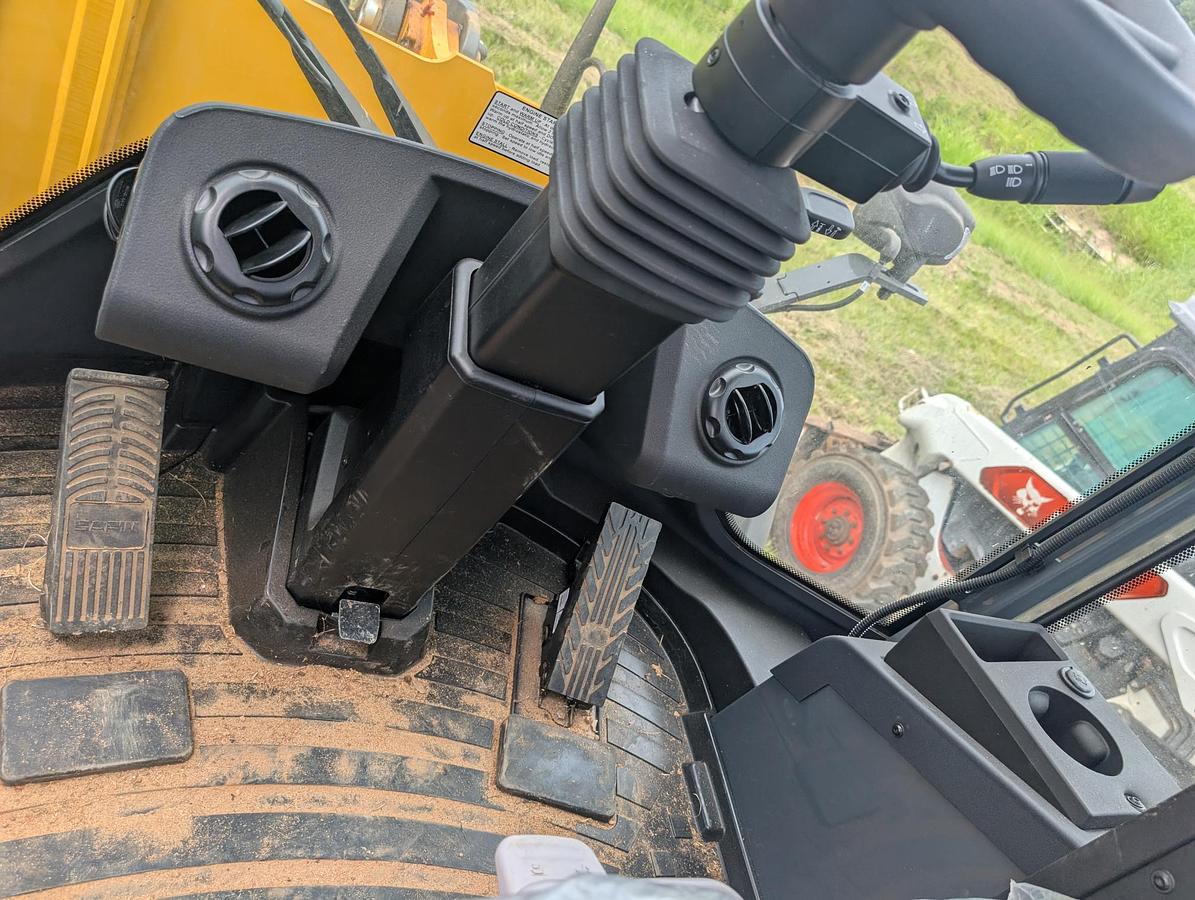 Used 2024 DEERE 344L