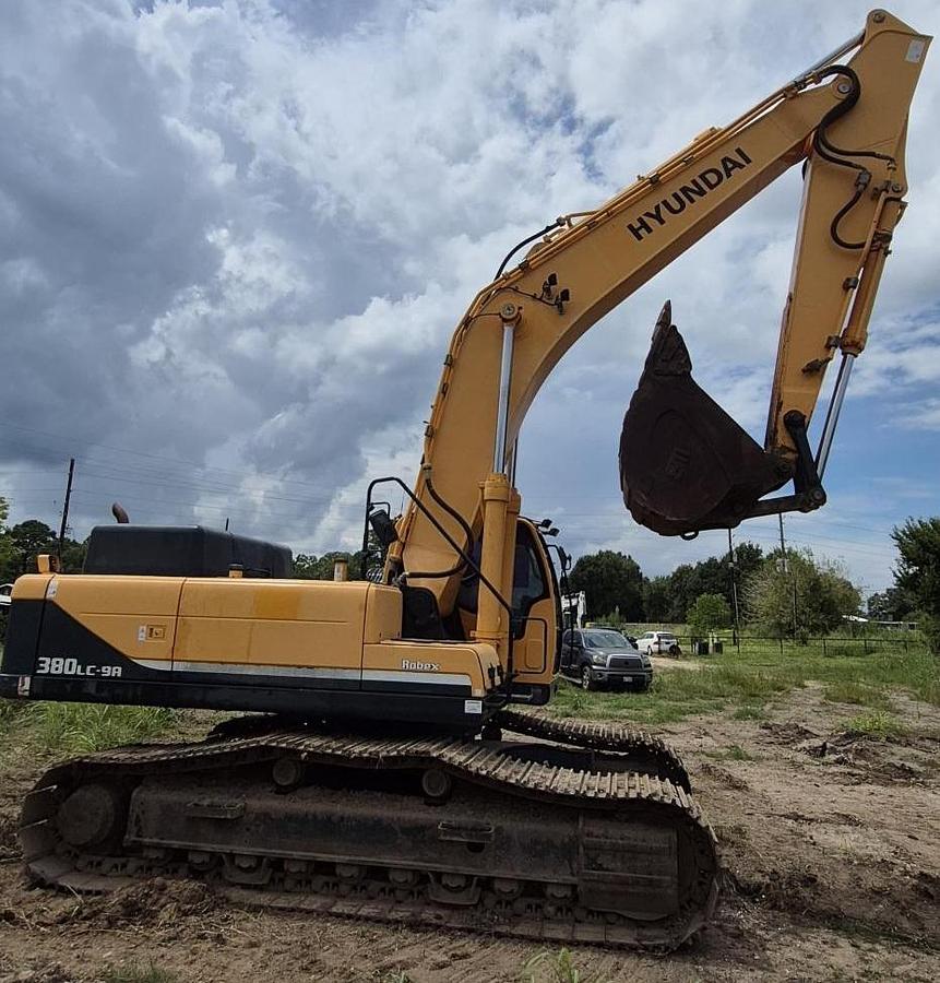 Used 2013 HYUNDAI R380LC-9A