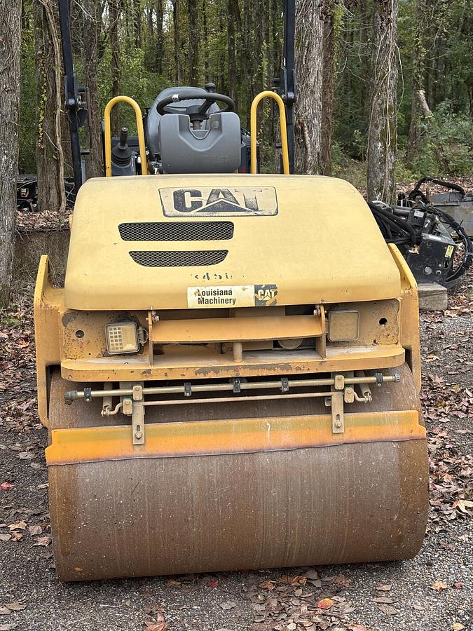 Used 2013 CATERPILLAR CB34