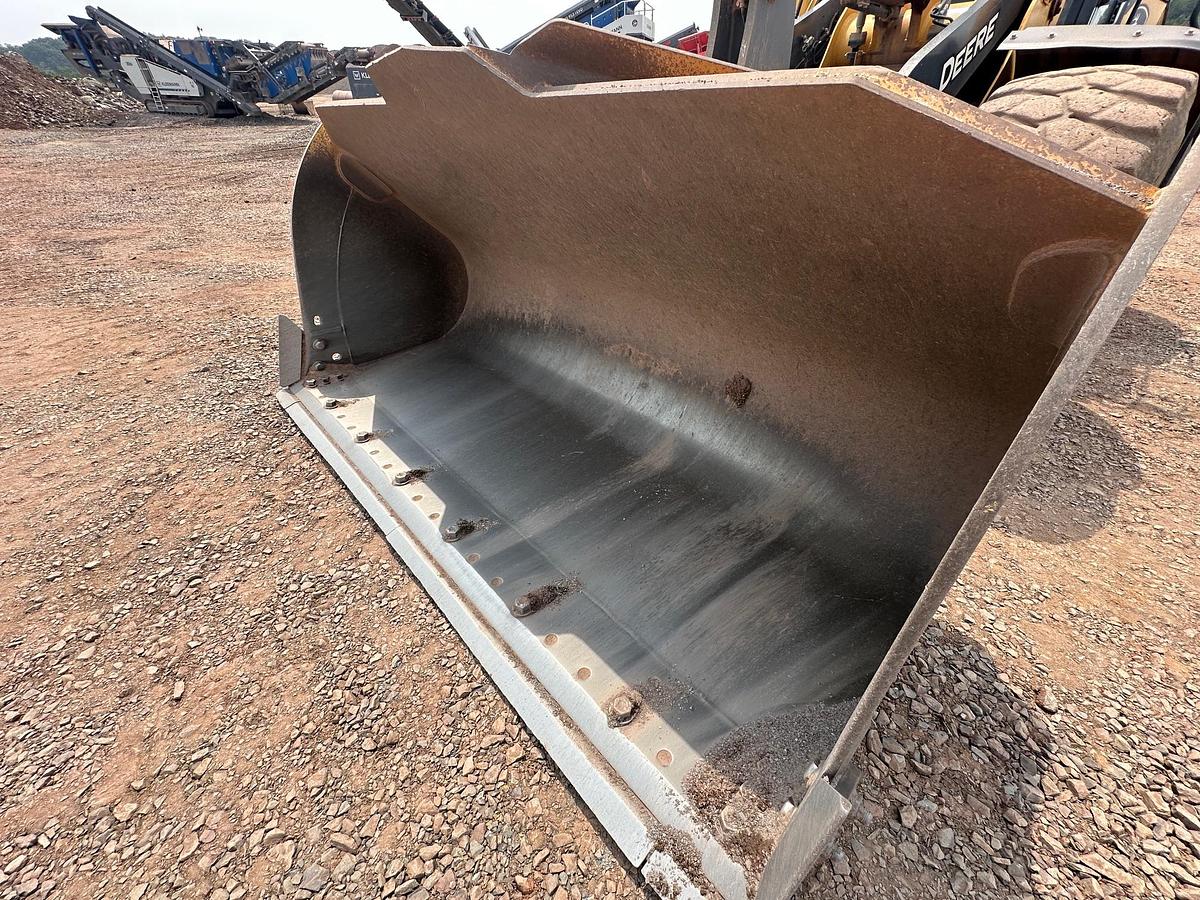 Used 2023 DEERE 744P