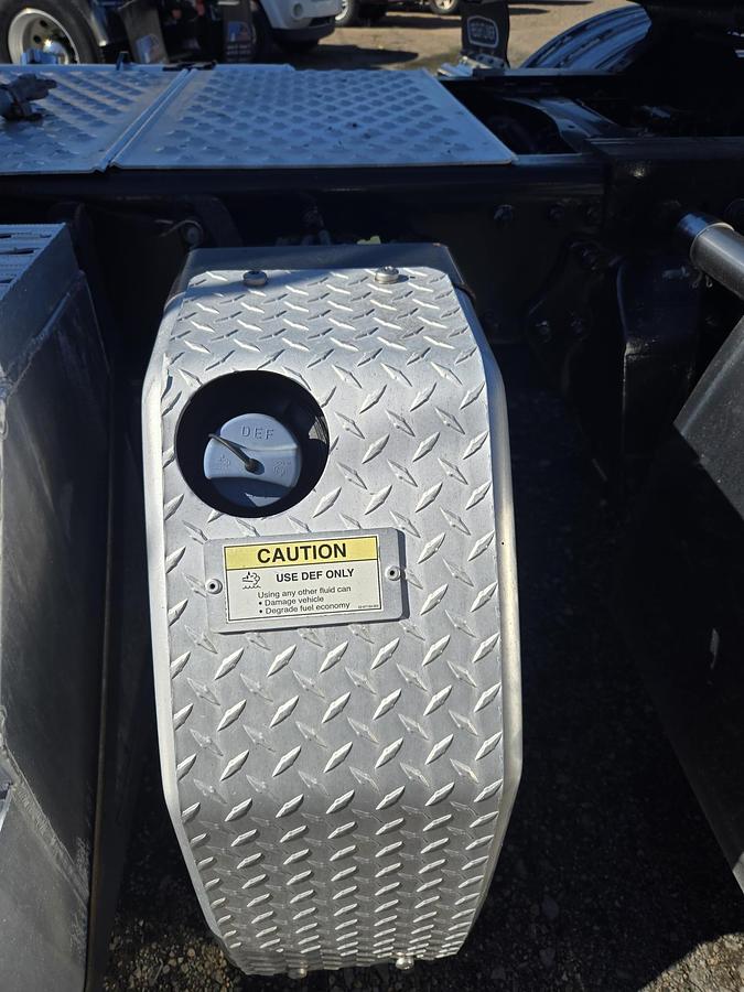 Used 2020 FREIGHTLINER Business Class M2 106