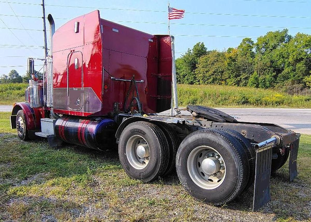 Used 2000 PETERBILT 379