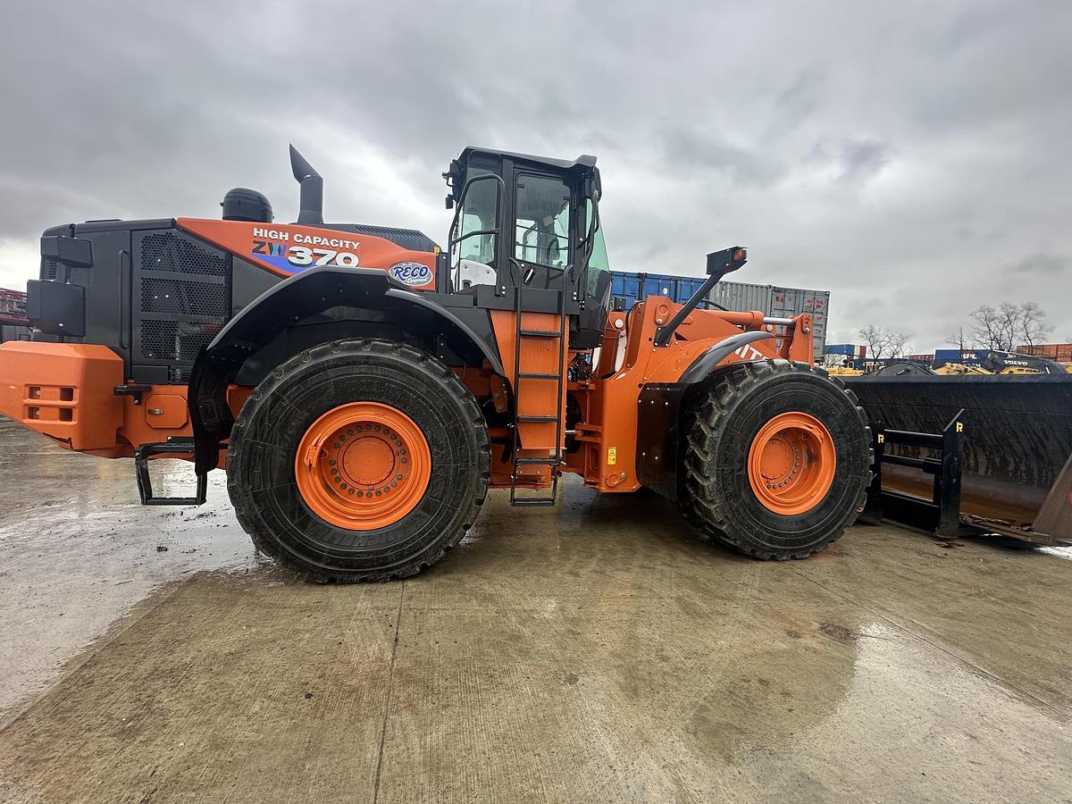 Used 2021 HITACHI ZW370-6HC