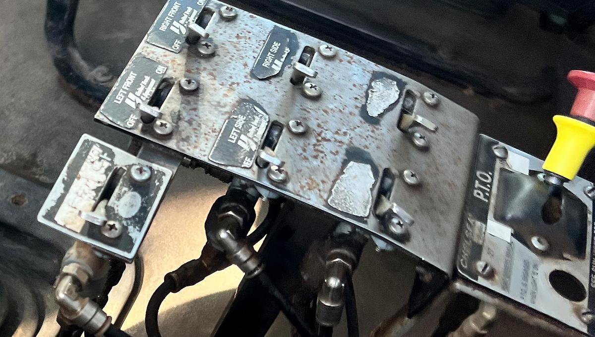 Used 2007 STERLING L7500 Water Truck