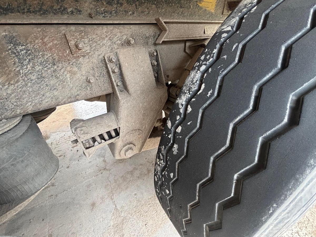 Used 1995 MACK CL713