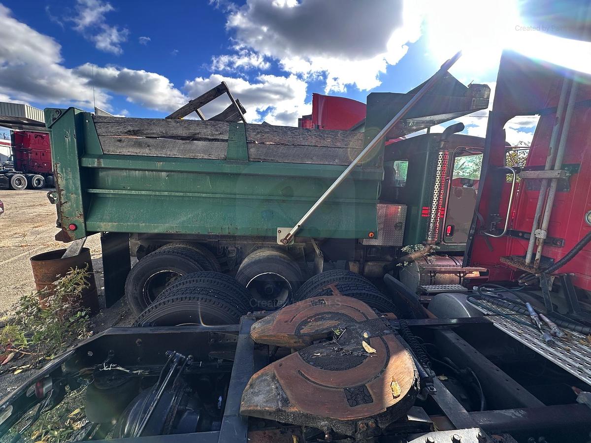 Used 2004 KENWORTH T300