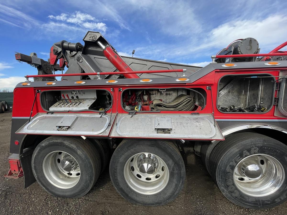 Used 2012 PETERBILT 389