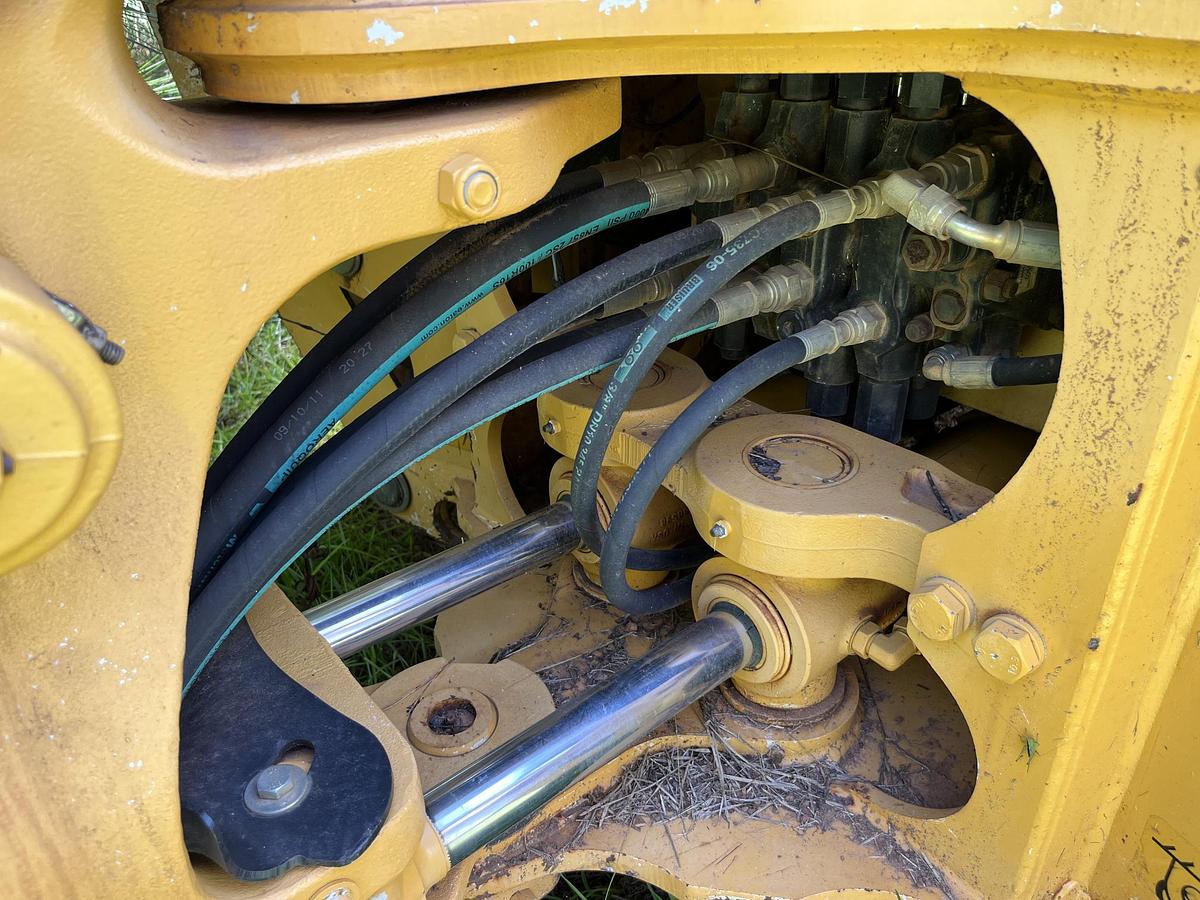 Used 2012 DEERE 310J