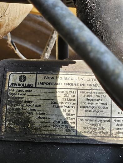 Used 1999 NEW HOLLAND LX885