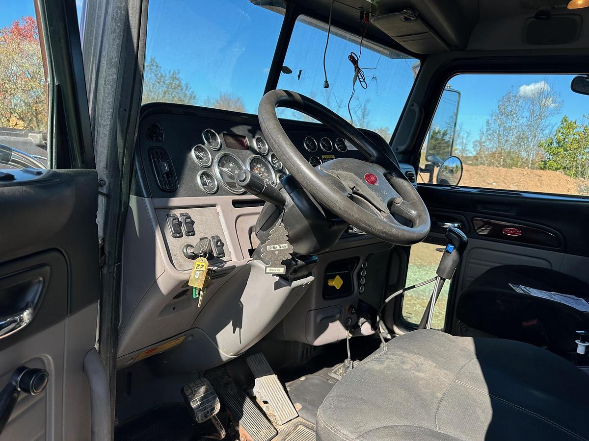 Used 2016 PETERBILT 365