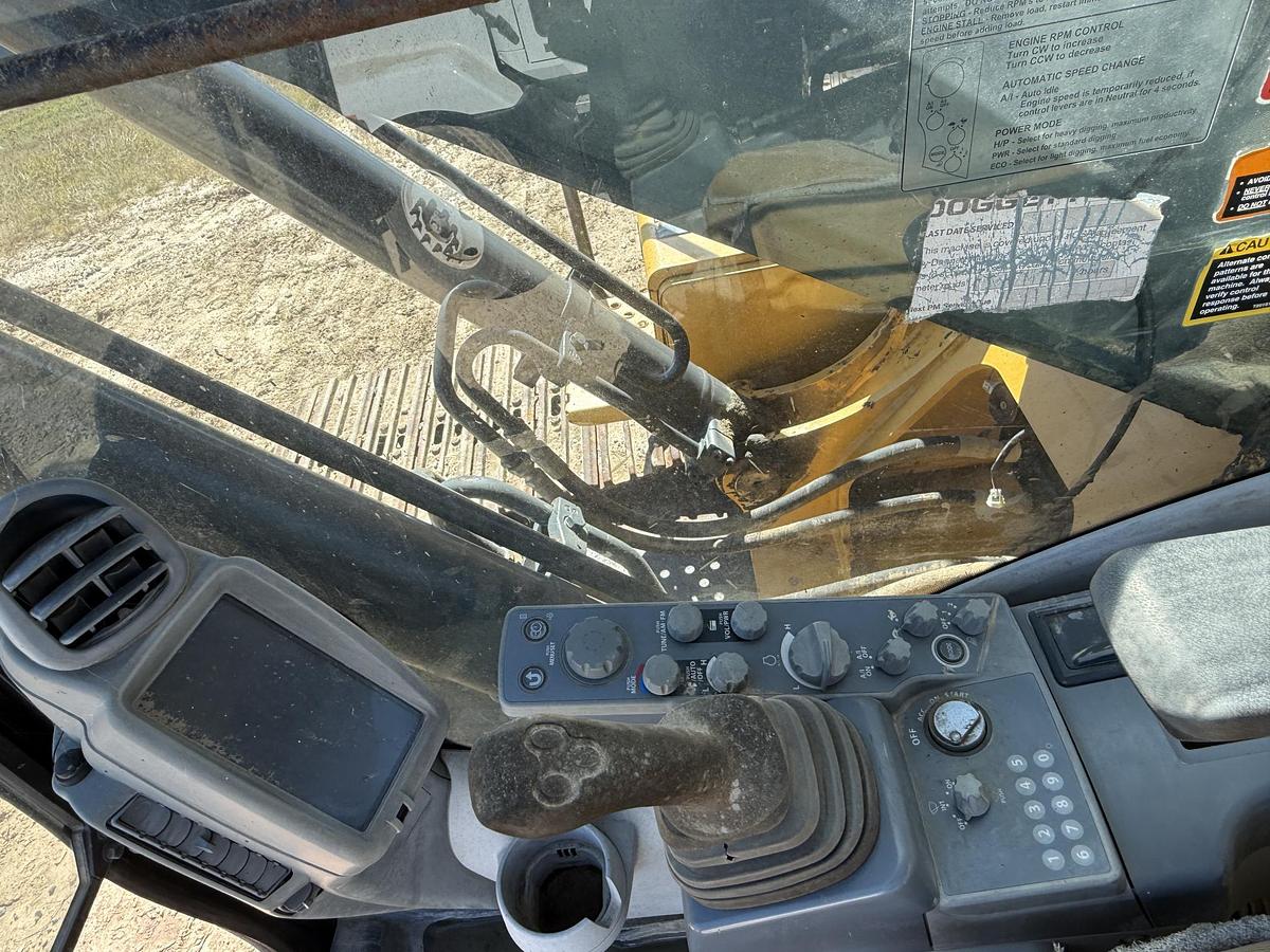 Used 2017 DEERE 210G LC