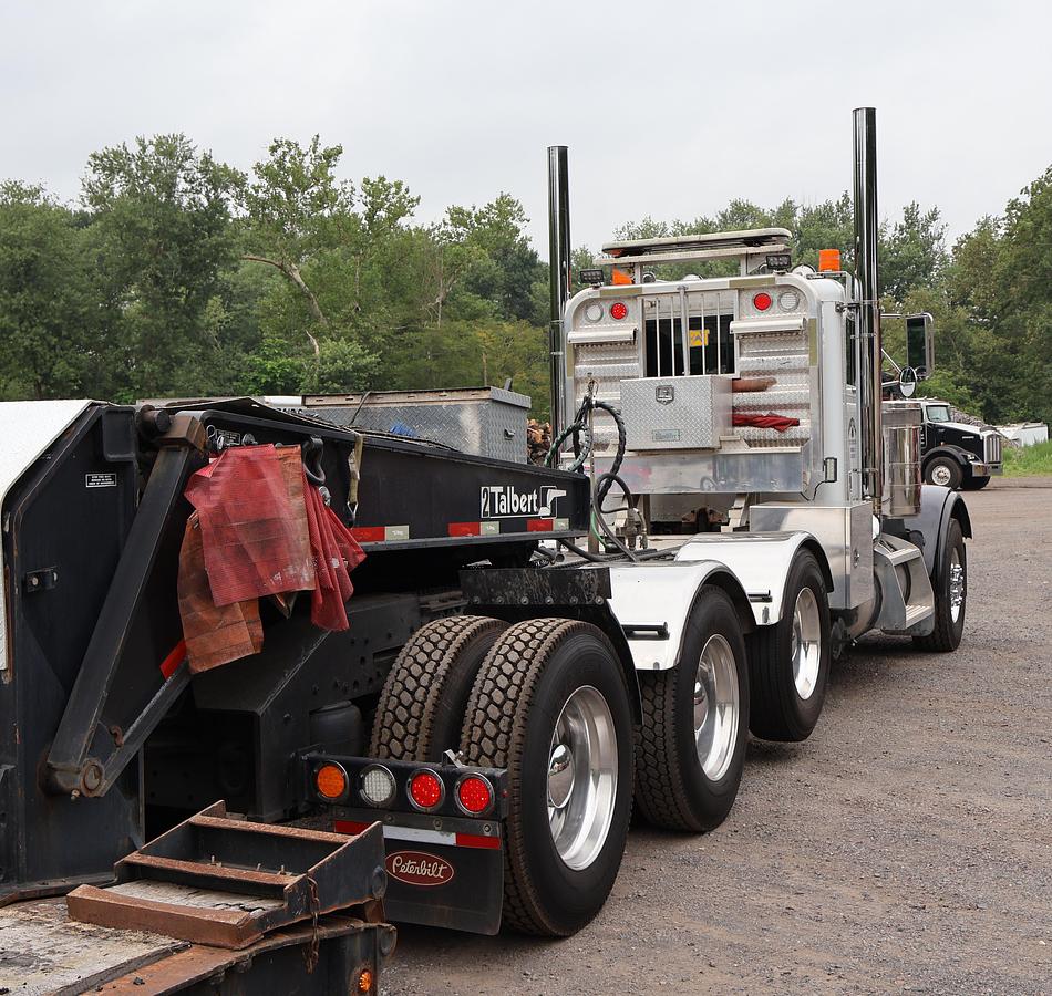 Used 2001 PETERBILT 379